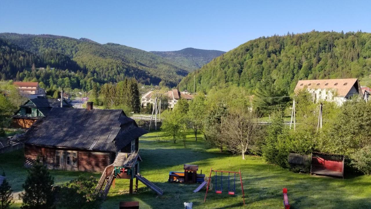 Panska Hata Jaremtsje Buitenkant foto